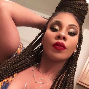 Meet your Posher, Shawnay